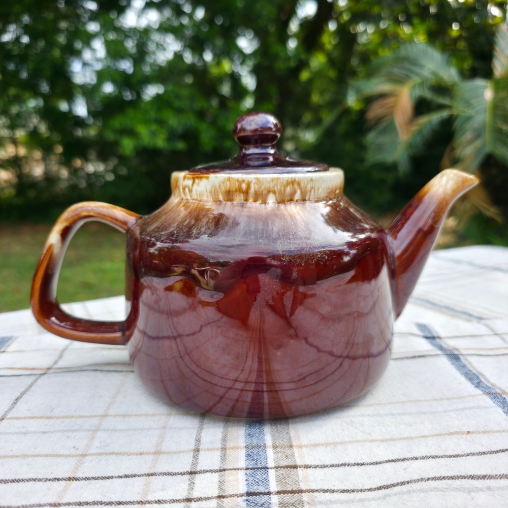 McCoy Pottery Tea Pot w/ Lid Brown Drip Line 1970s MCM USA Vintage Cabincore